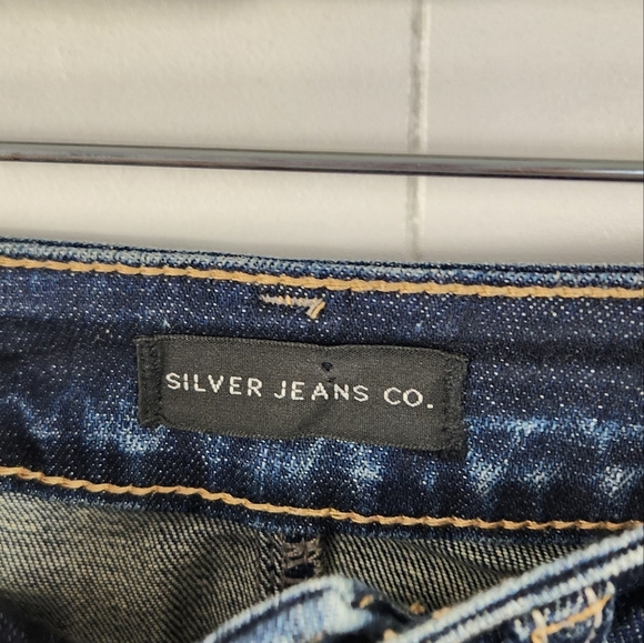 Silver Suki Cropped Denim Jeans Skinny Capri Stretchy Dark Wash Mid Rise Size 26 - Picture 6 of 12